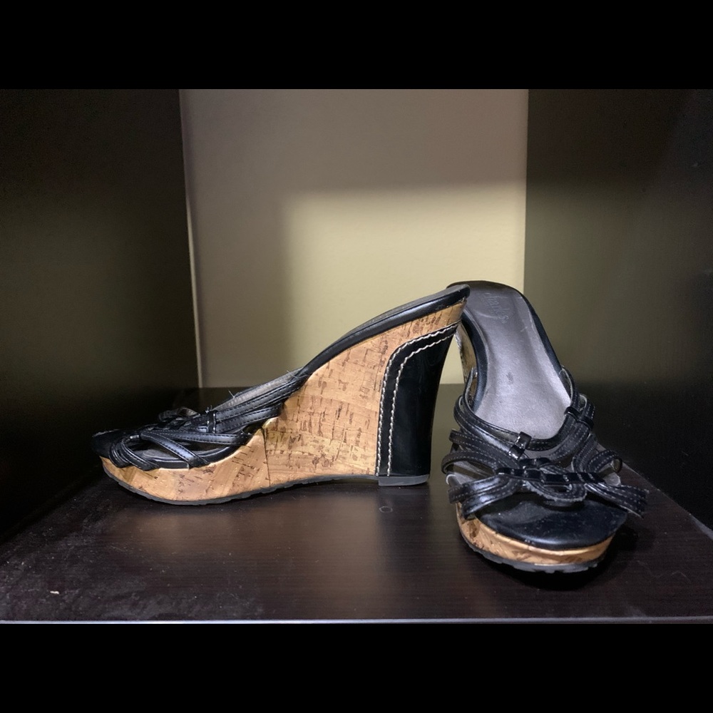Charles David wedge sandals size 6